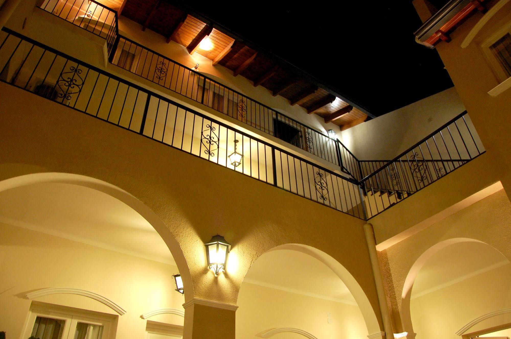 Delvino Boutique Hotel Сальта Экстерьер фото